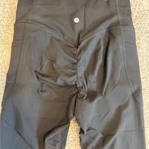 Halara High-Waisted Butt Lift / Scrunch Leggings